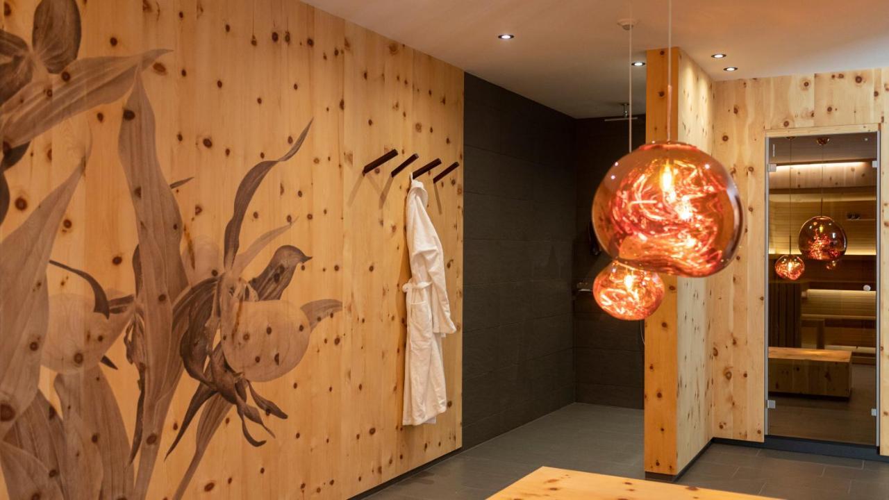 Natura Boutique Chalet Wellness Spa Toblach Buitenkant foto