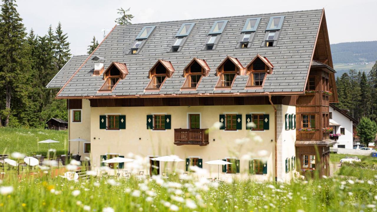 Natura Boutique Chalet Wellness Spa Toblach Buitenkant foto