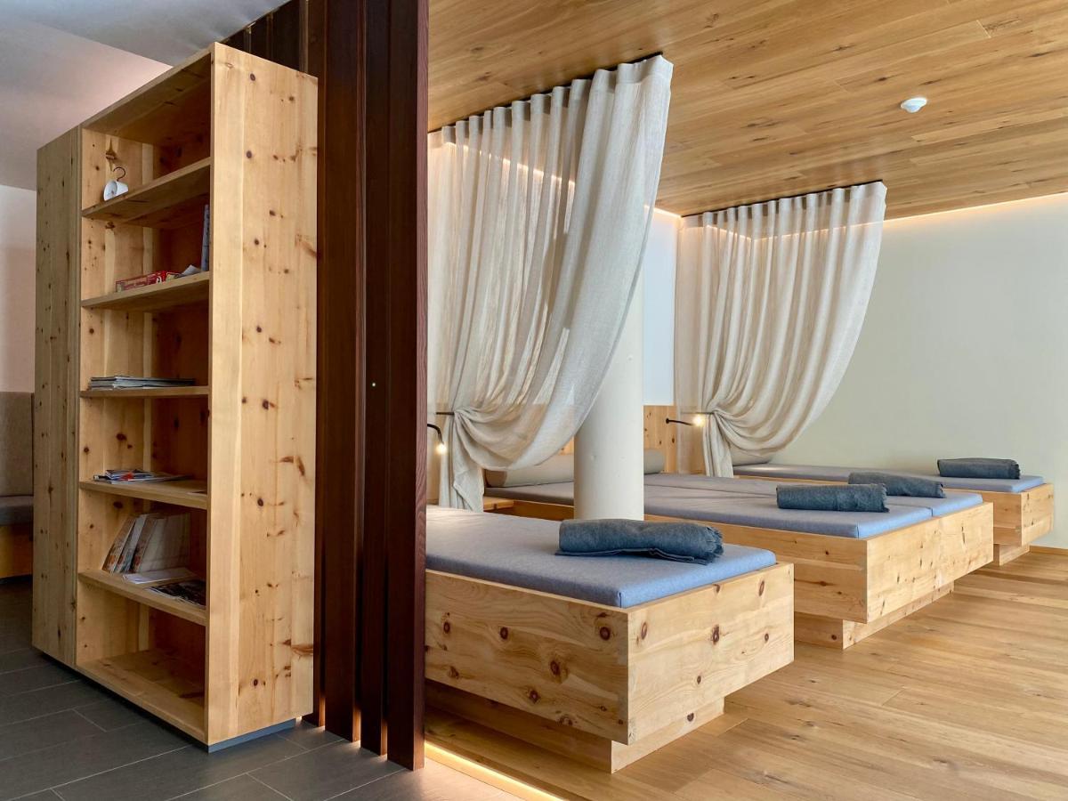 Natura Boutique Chalet Wellness Spa Toblach Buitenkant foto